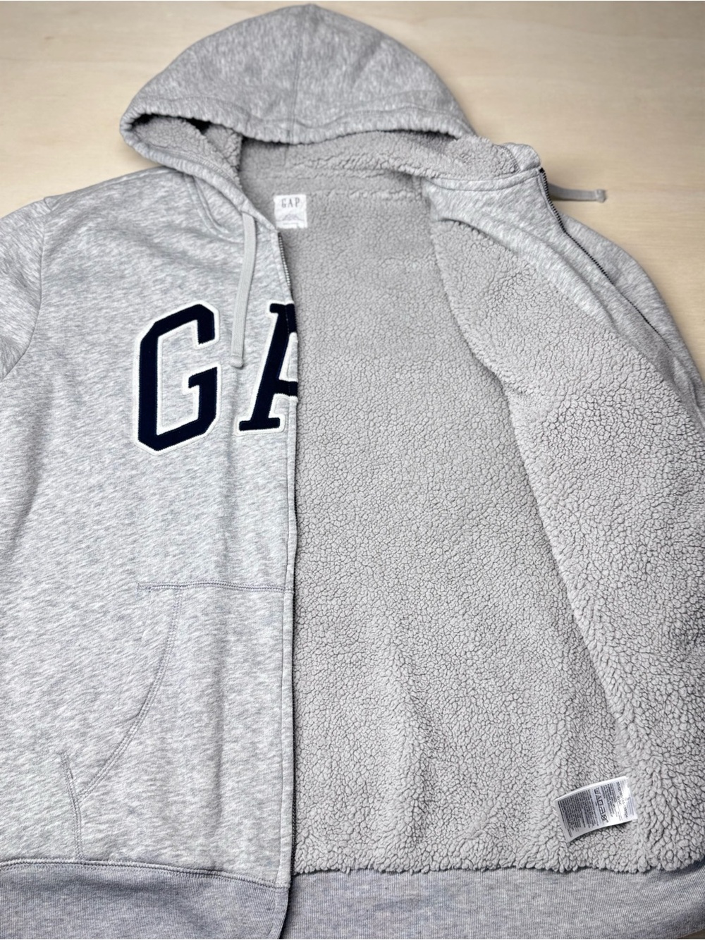 GAP Men’s Large Gray Sherpa Lined Logo Full Zip Hoodie Y2K